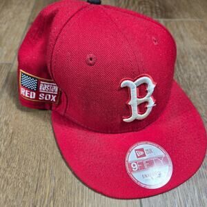 Boston Red Sox Snapback Hat M/L Red New Era 9Fifty MLB B Logo Adjustable Cap